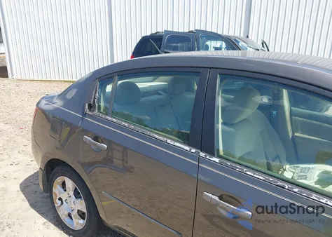 2008 Nissan Sentra 2.0S z USA, uszkodzony, nr VIN 3N1AB61E68L670679